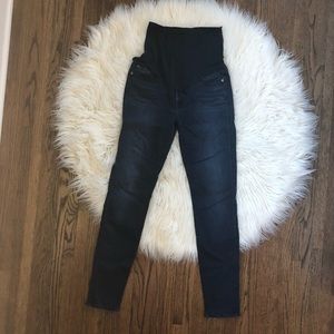 {Maternity} 7 for All Mankind Jeans